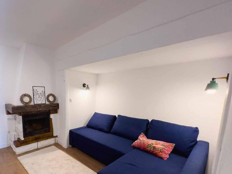 Maison Semi-Troglodyte Avec 4 Velos Рошкорбон Екстериор снимка