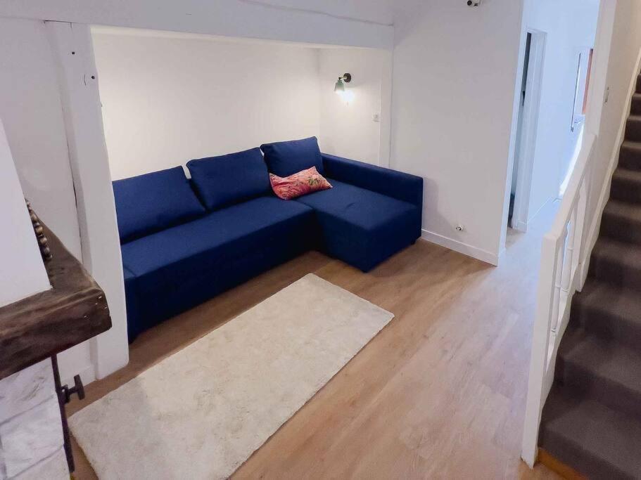 Maison Semi-Troglodyte Avec 4 Velos Рошкорбон Екстериор снимка